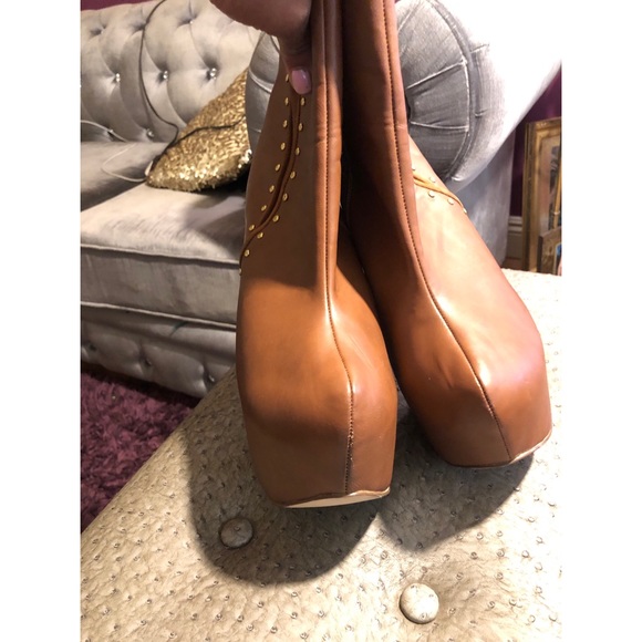Shoe Dazzle Super Platform camel bootie Sz 11 - Picture 7 of 8